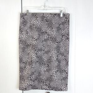 Vince Womens Animal Print Skirt w/ exposed back Zipper Leopard Edgy Sz.Medium
